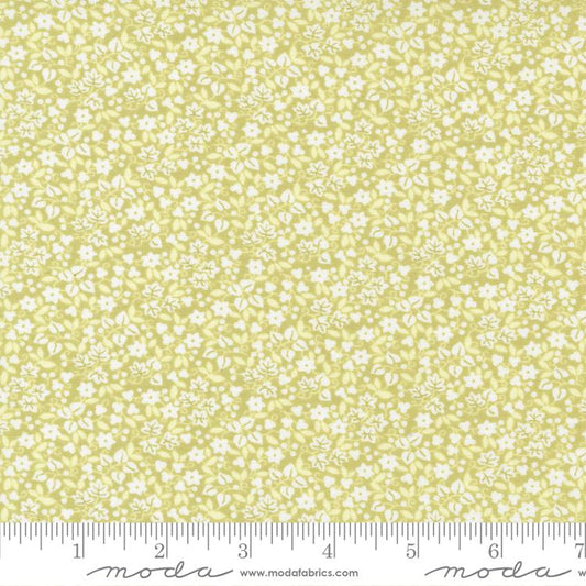 The Shores Sprout Floral (1/4 yard)