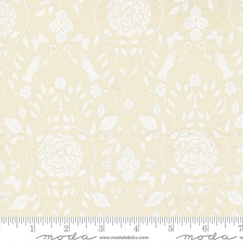 Evermore Lace White (1/4 yard)